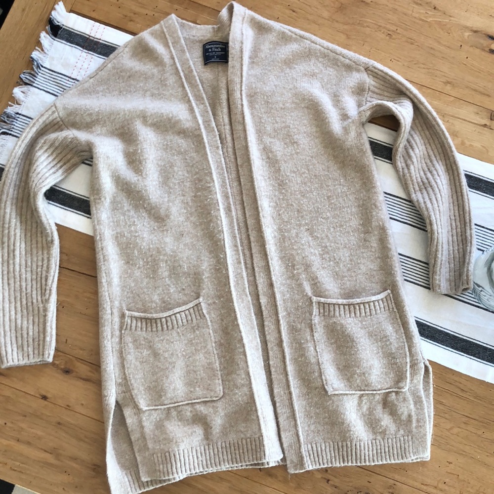 Abercrombie and Fitch open cardigan